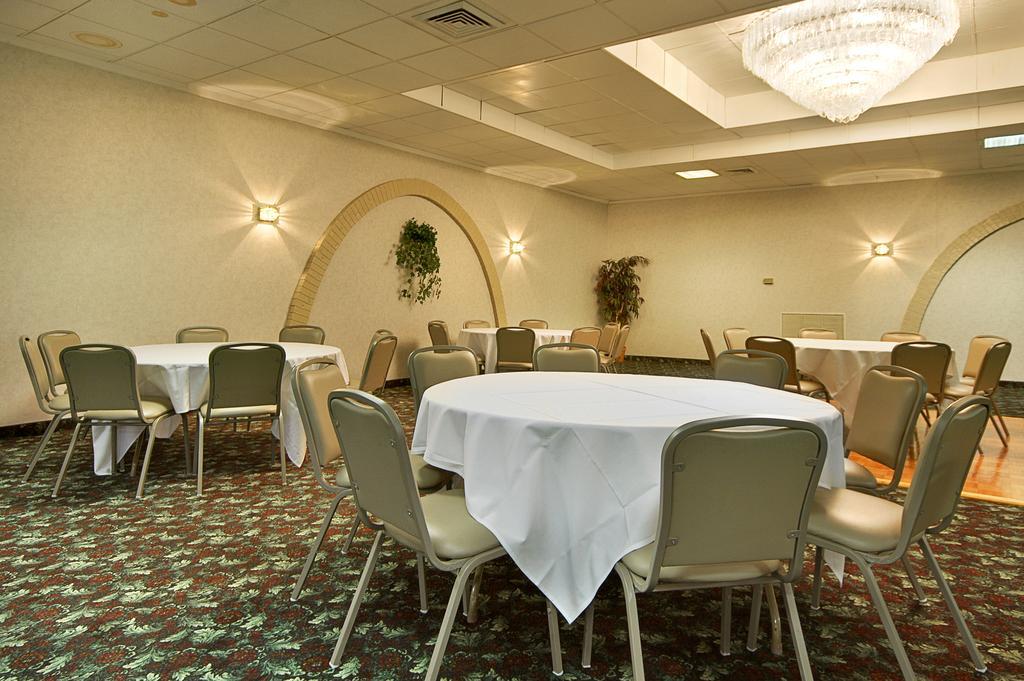 Days Inn By Wyndham Anderson In Restaurant foto